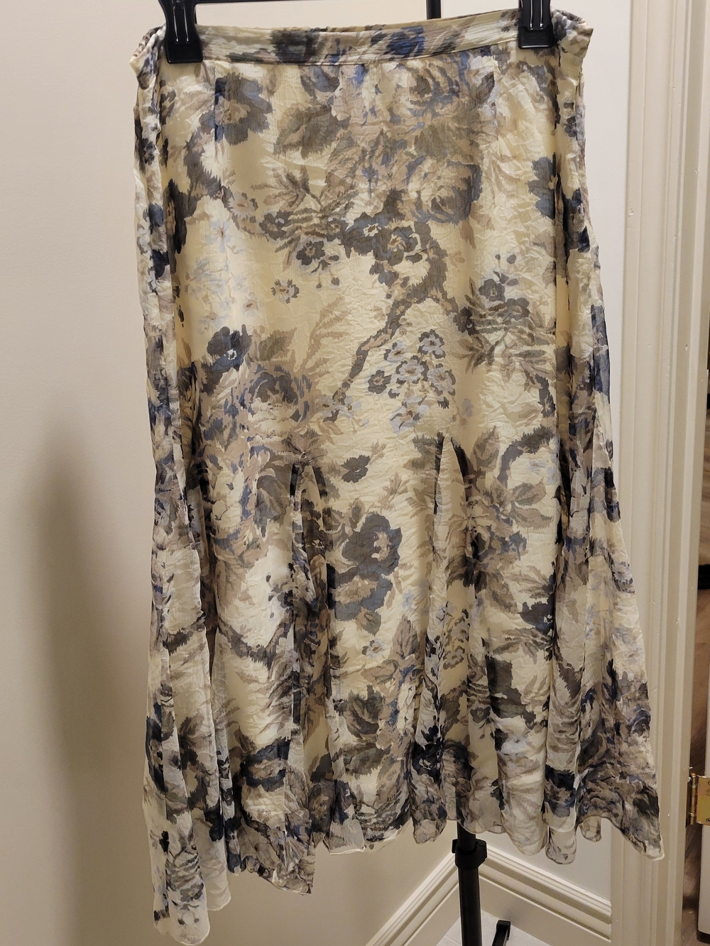 90's 100% Silk Coldwater Creek Cream and Blue Floral Midi Skirt